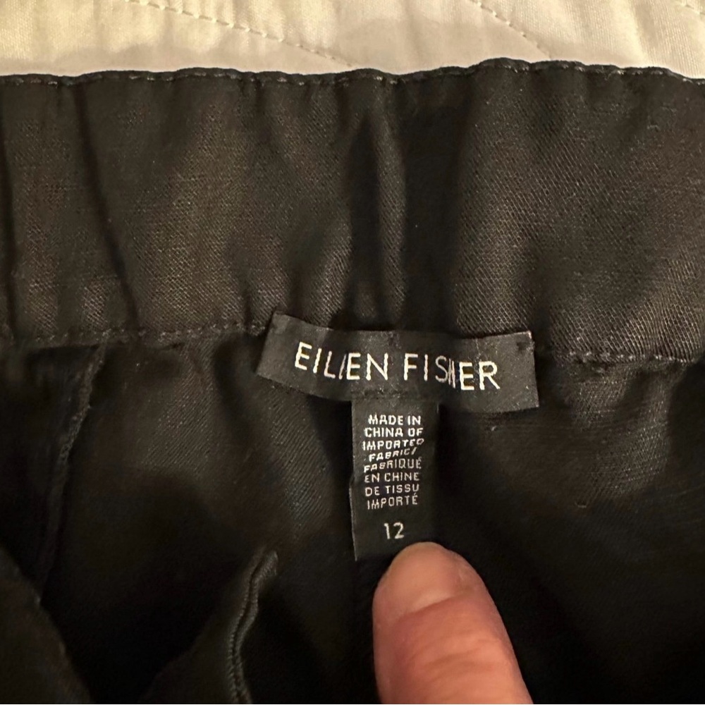 Versatile Black Women's Shorts - Picture 2 of 3